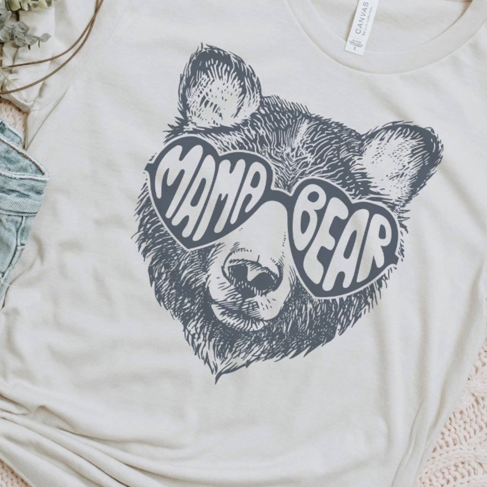 NWOT White & Grey Cute Mother Mama Bear Short Sleeve Graphic Tee - Picture 3 of 5